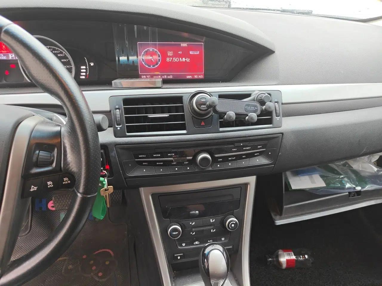 MG 6 2013 Hatchback 1.8L Automatic Drive Value Edition — миниатюра 13