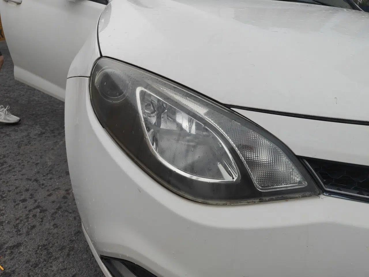 MG 6 2013 Hatchback 1.8L Automatic Drive Value Edition — миниатюра 7