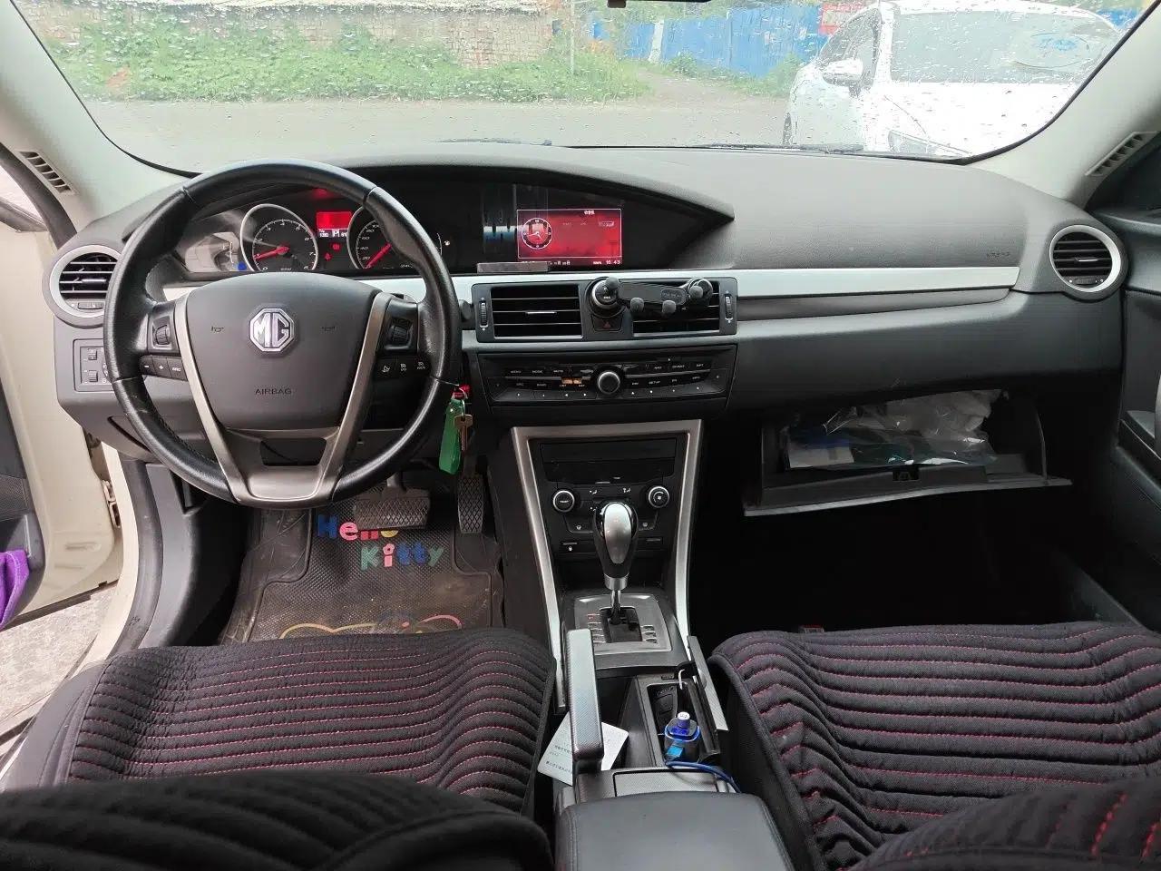 MG 6 2013 Hatchback 1.8L Automatic Drive Value Edition — миниатюра 9
