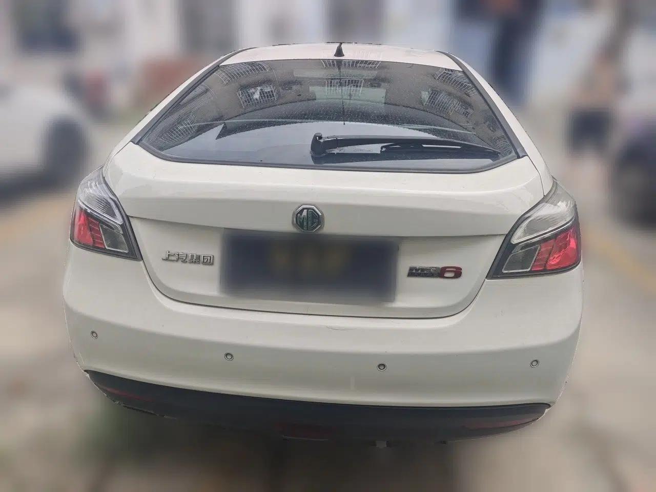 MG 6 2013 Hatchback 1.8L Automatic Drive Value Edition — миниатюра 5