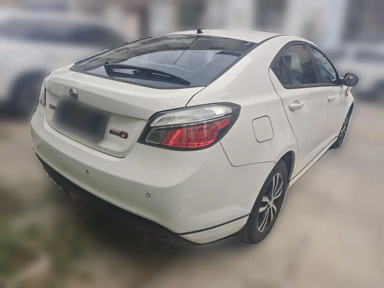 MG 6 2013 Hatchback 1.8L Automatic Drive Value Edition — миниатюра 6