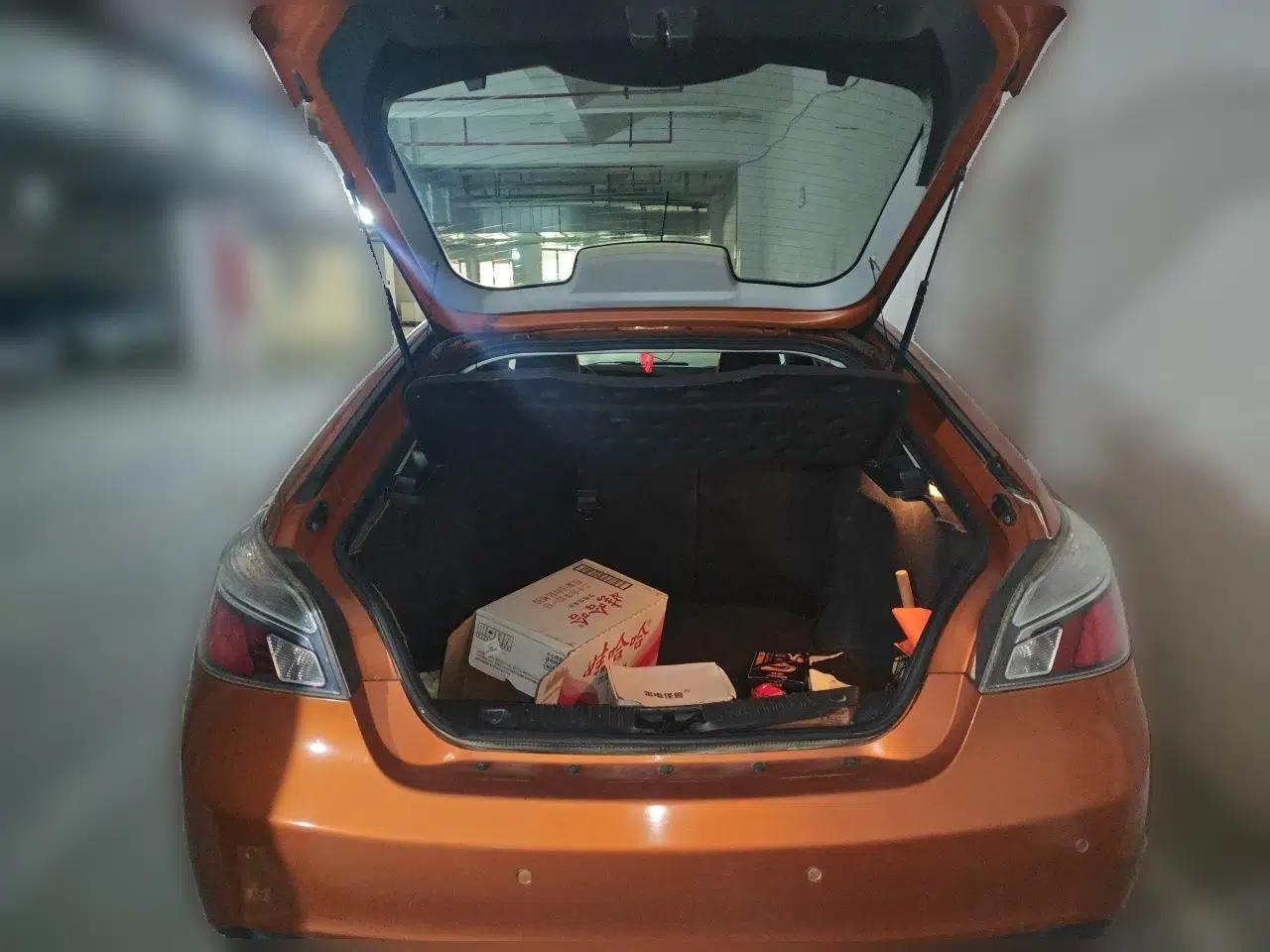 MG 6 2013 Hatchback 1.8T Manual GT Value Edition — миниатюра 19