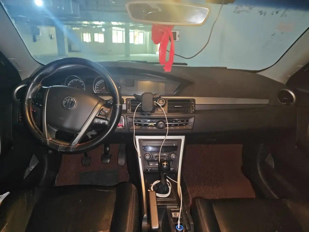 MG 6 2013 Hatchback 1.8T Manual GT Value Edition — миниатюра 9