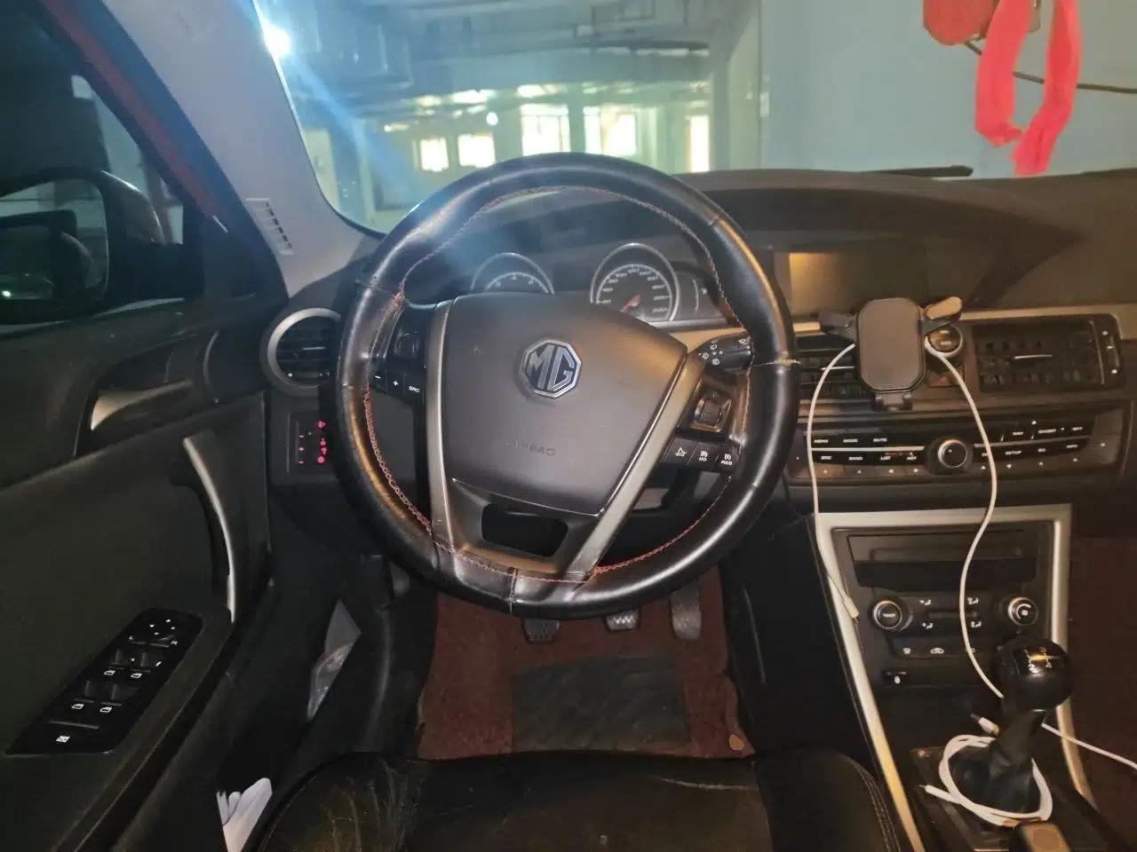 MG 6 2013 Hatchback 1.8T Manual GT Value Edition — миниатюра 10