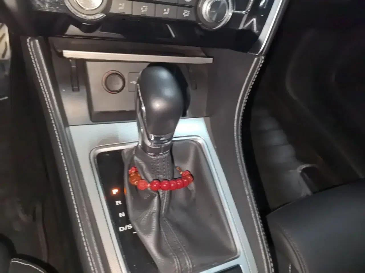 MG 6 2017 20T Automatic Luxury Smart Connect Version China V Standard — миниатюра 14