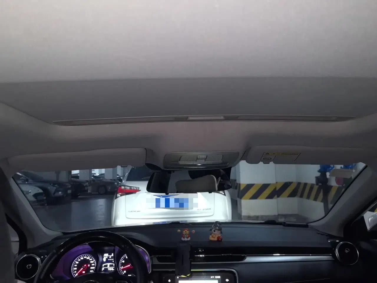 MG 6 2017 20T Automatic Luxury Smart Connect Version China V Standard — миниатюра 18