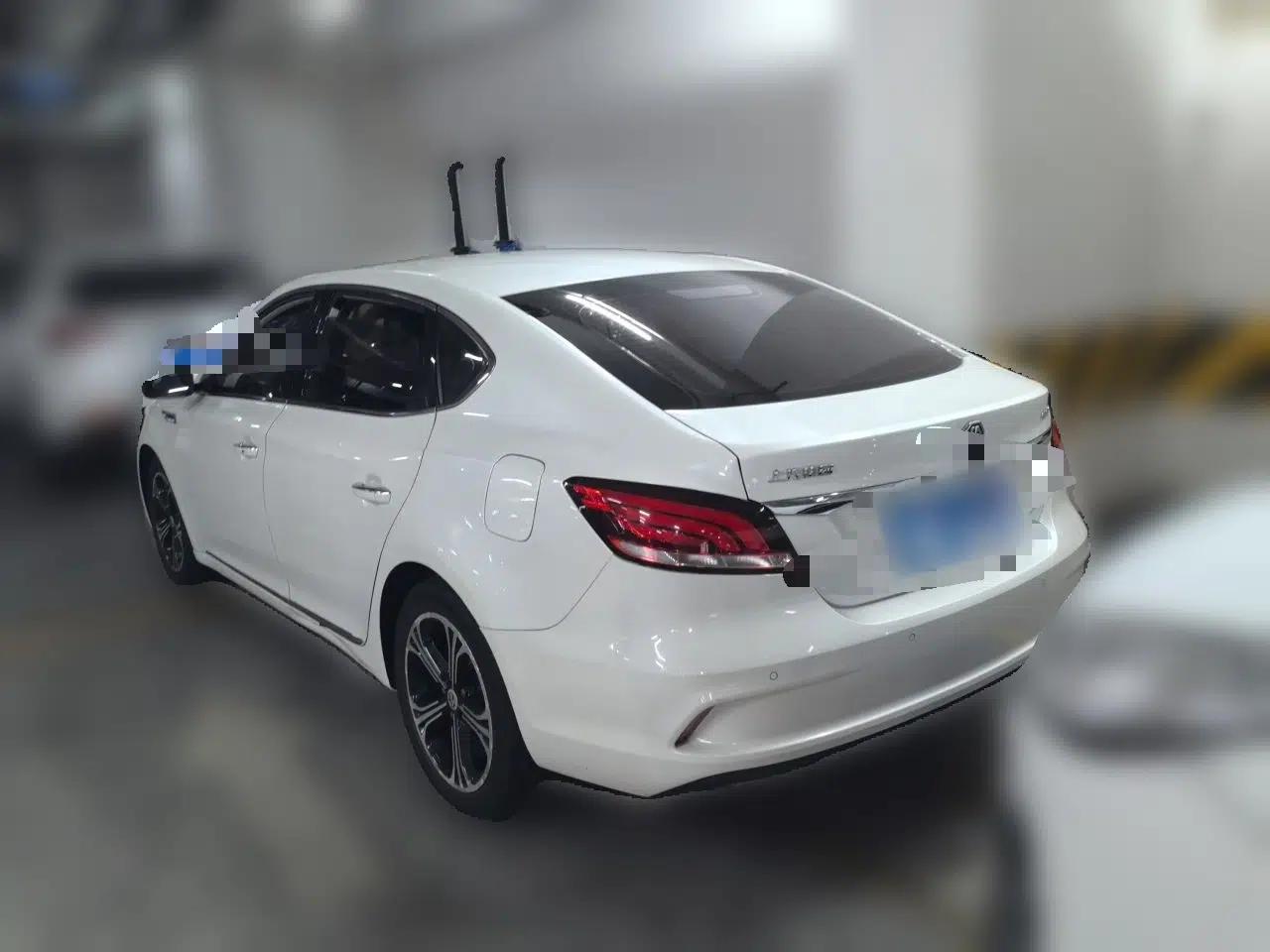 MG 6 2017 20T Automatic Luxury Smart Connect Version China V Standard — миниатюра 4