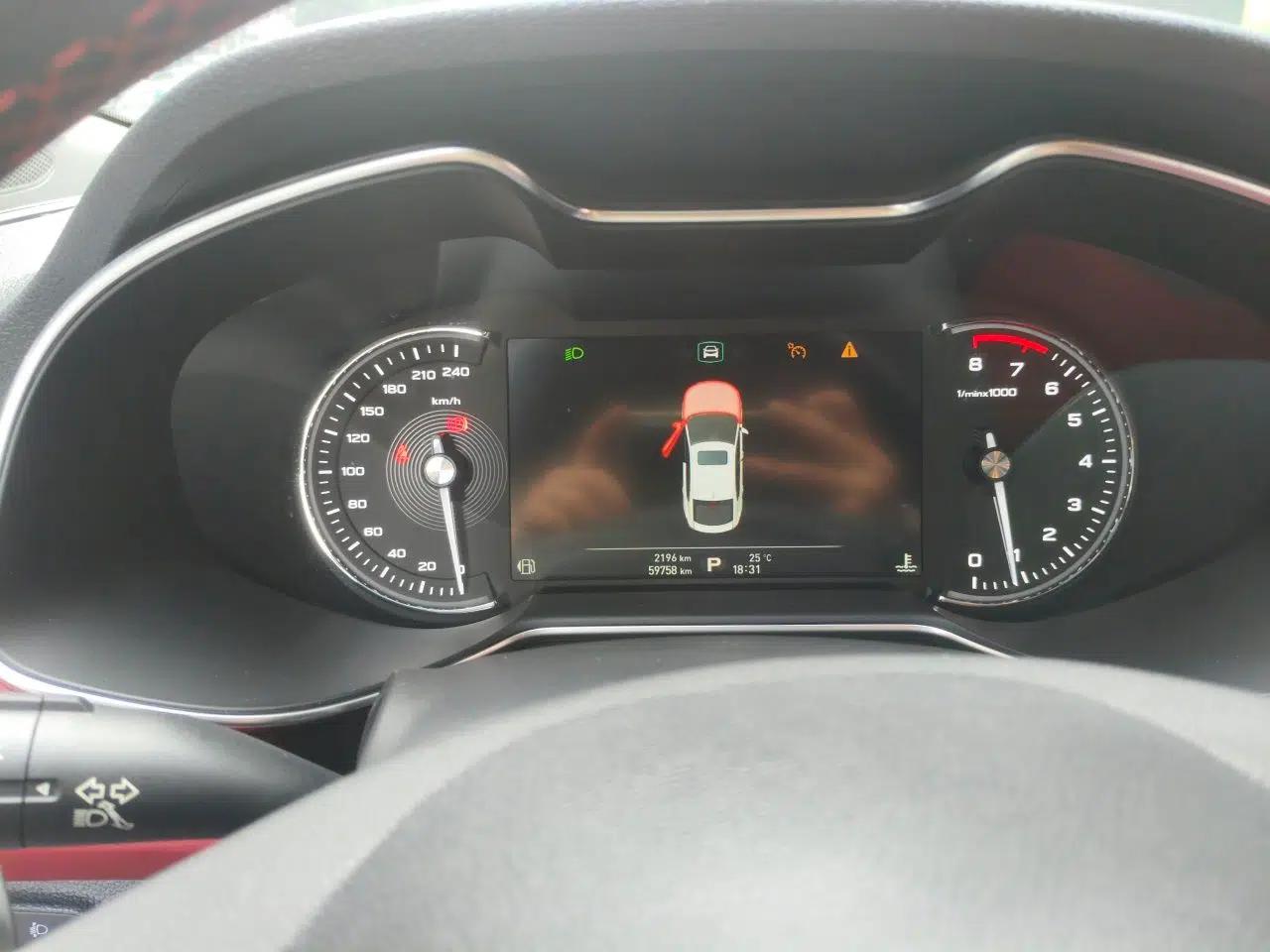 MG 6 2019 20T Automatic Trophy 10th Anniversary Edition — миниатюра 11