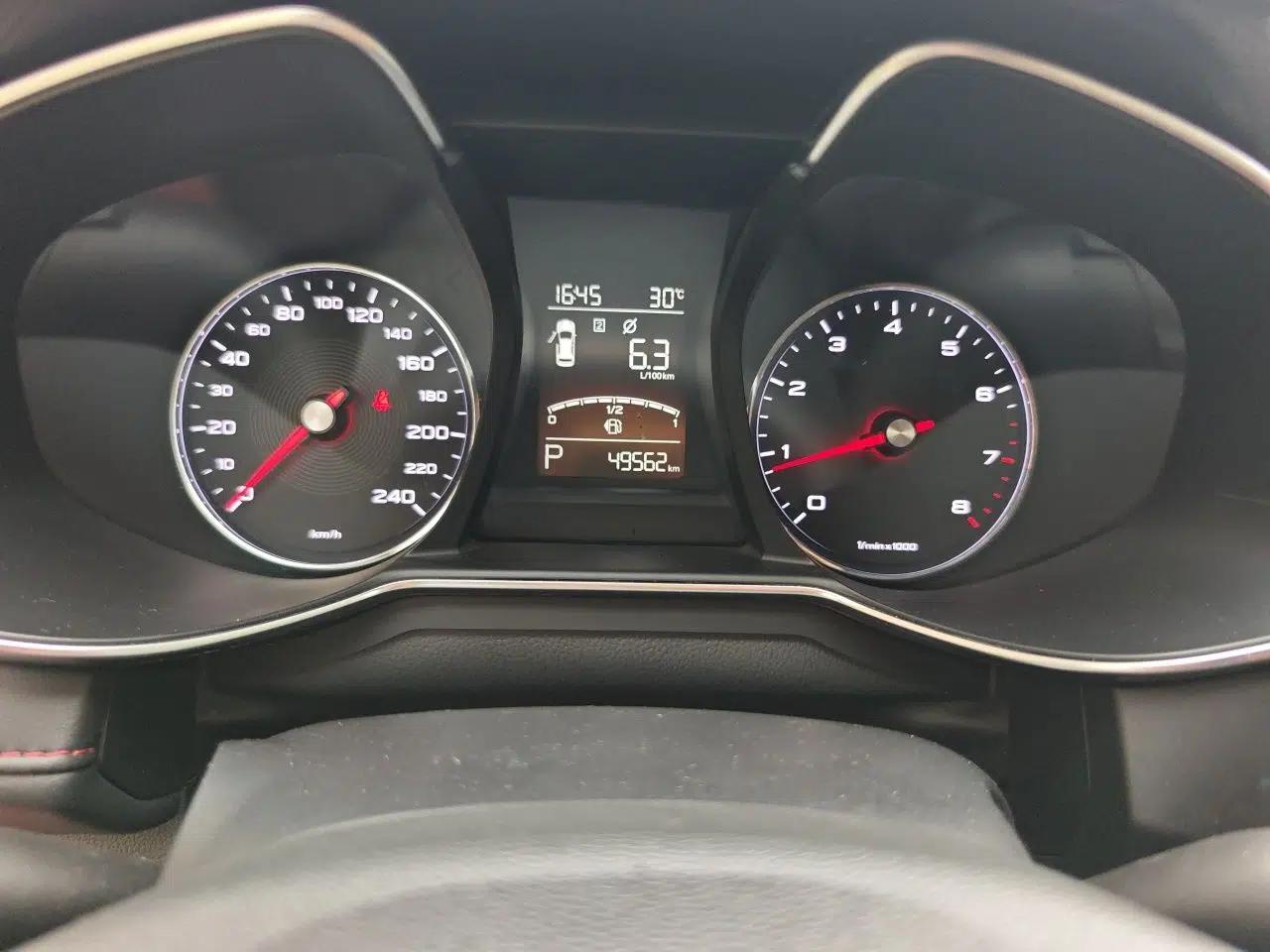 MG 6 2017 20T Automatic Elite Smart Connect Version China V Standard — миниатюра 11