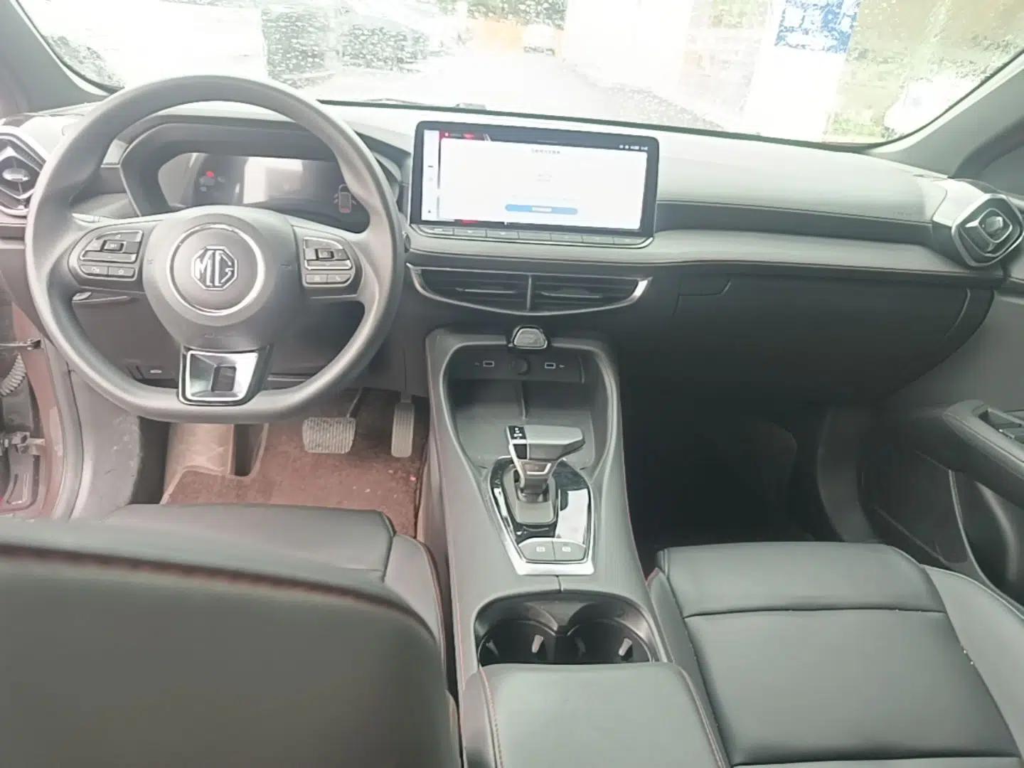 MG 5 2025 300TGI Global Flagship Edition — миниатюра 12