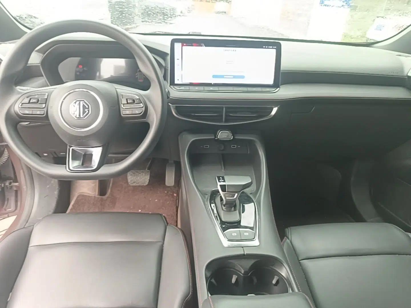 MG 5 2025 300TGI Global Flagship Edition — миниатюра 15