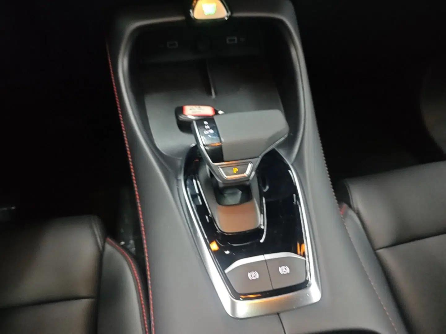 MG 5 2025 300TGI Global Flagship Edition — миниатюра 16