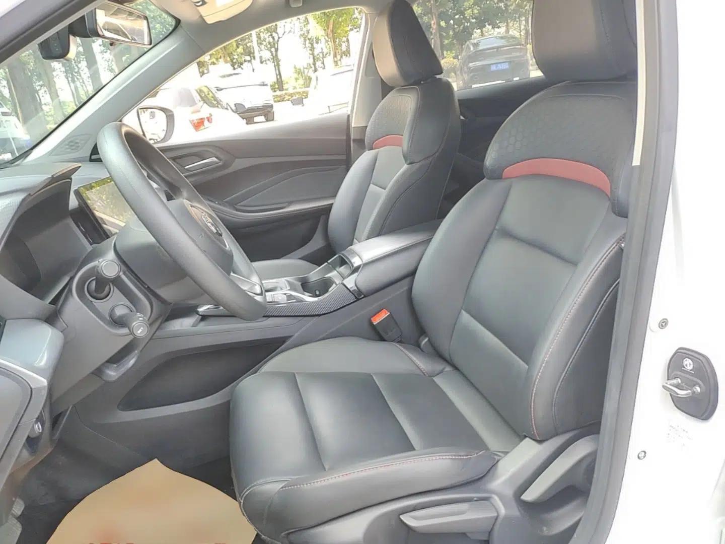 MG 5 2021 Revised Version 180 DVVT CVT Youth Luxury Edition — миниатюра 17