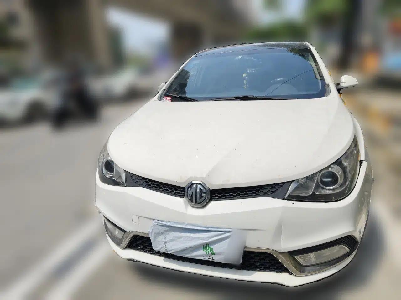 MG 5 2014 1.5T Automatic Luxury Model — миниатюра 2