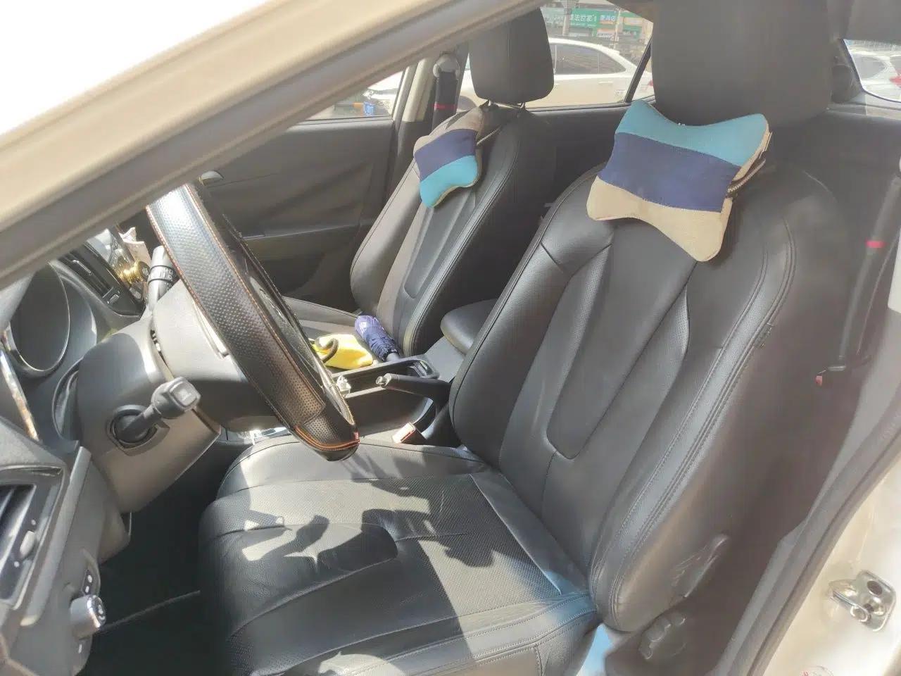 MG 5 2014 1.5T Automatic Luxury Model — миниатюра 15