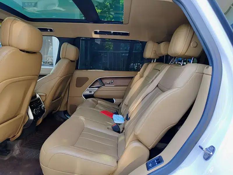 Range Rover 2024 3.0 L6 400PS Grand Long Wheelbase 7-Seater — миниатюра 11