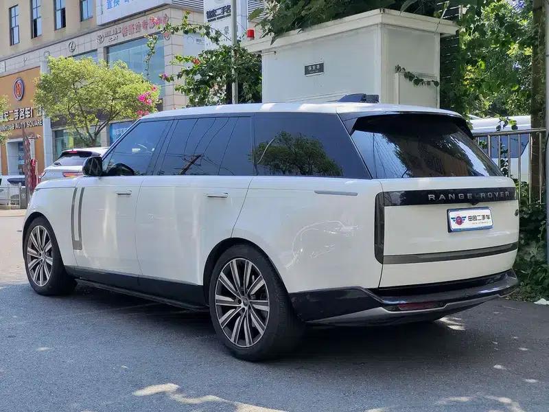 Range Rover 2024 3.0 L6 400PS Grand Long Wheelbase 7-Seater — миниатюра 4