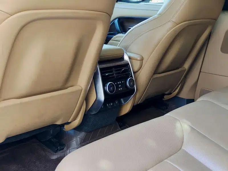 Range Rover 2024 3.0 L6 400PS Grand Long Wheelbase 7-Seater — миниатюра 6
