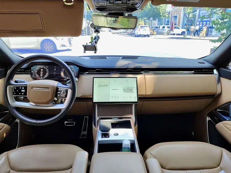 Range Rover 2024 3.0 L6 400PS Grand Long Wheelbase 7-Seater — миниатюра 7