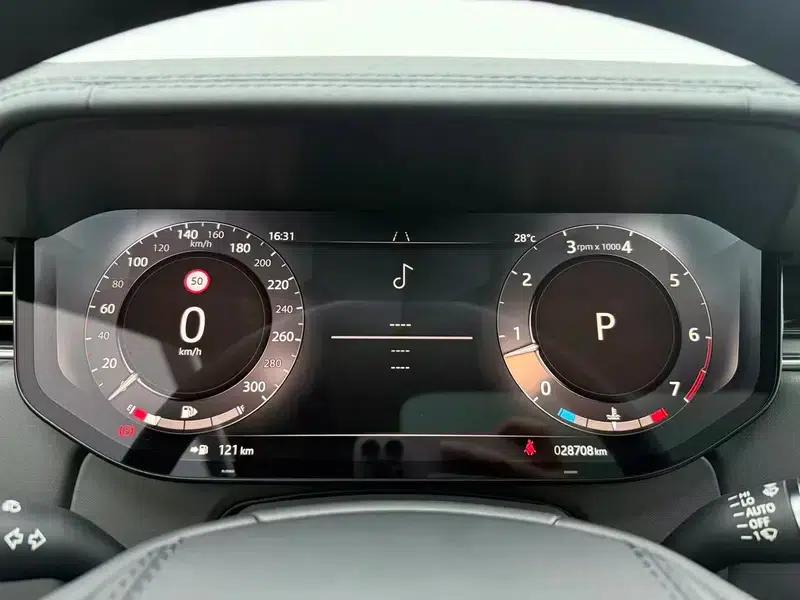 Range Rover 2025 3.0 L6 400PS Grand Long Wheelbase — миниатюра 16