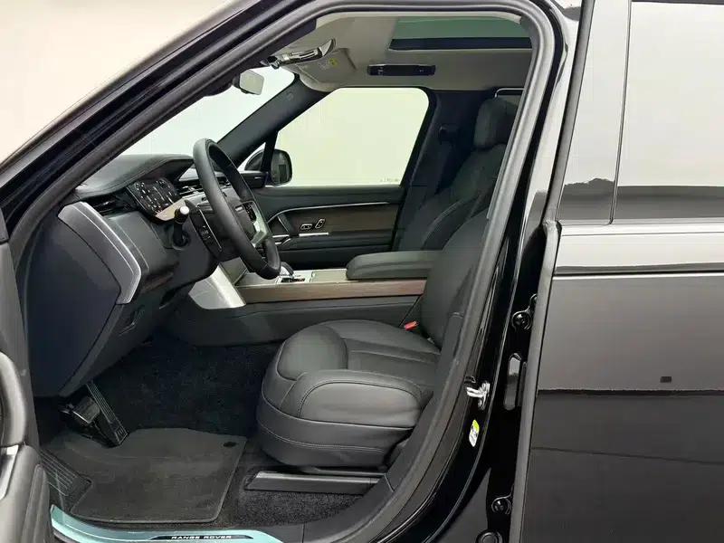 Range Rover 2025 3.0 L6 400PS Grand Long Wheelbase — миниатюра 19