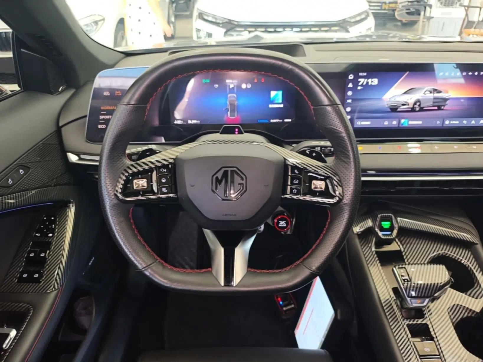 MG 7 2023 2.0T Automatic Trophy+ Ignition Glory Edition — миниатюра 13
