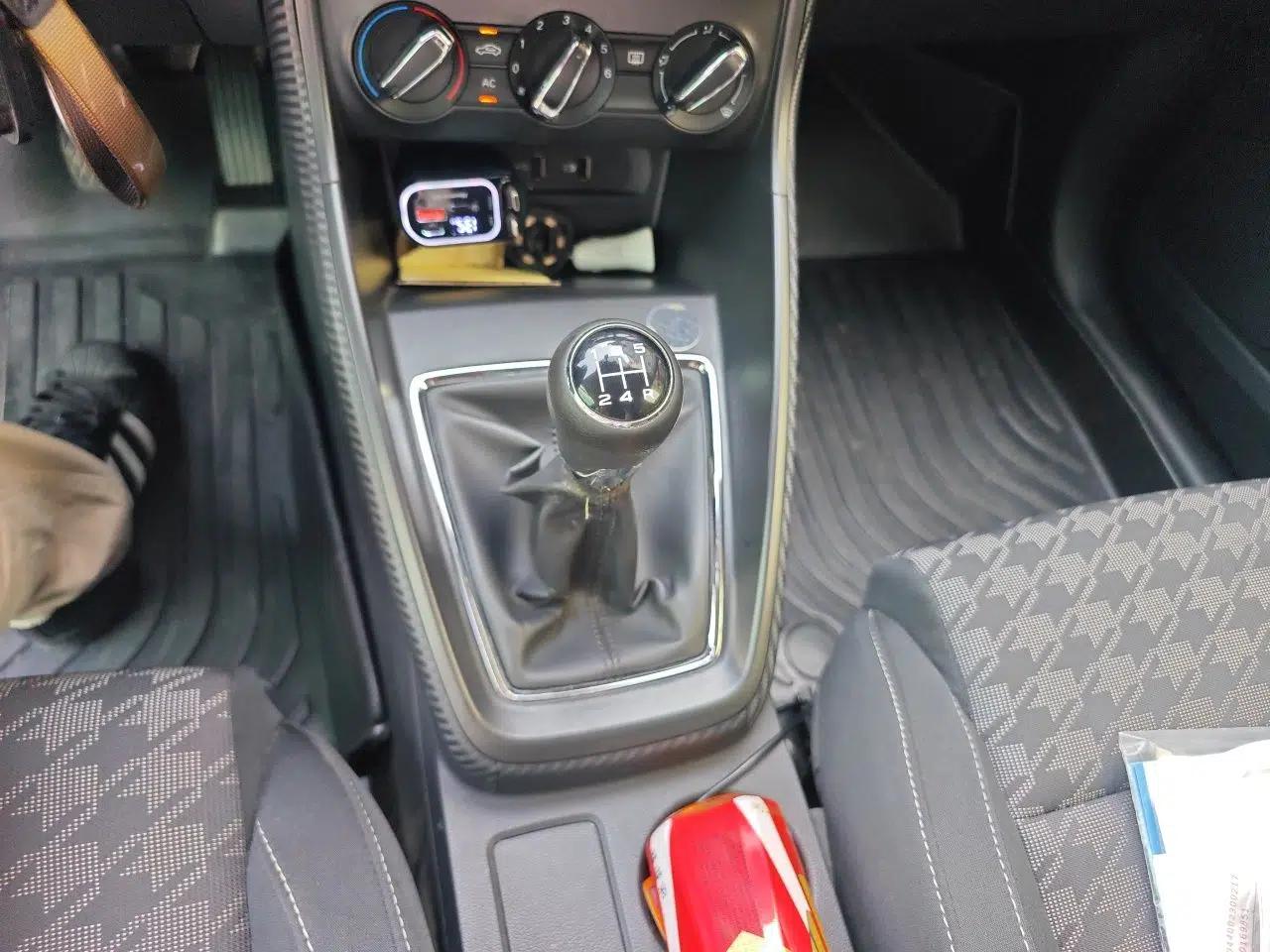 MG ZS 2018 1.5L Manual Comfort Edition China V Standard — миниатюра 11