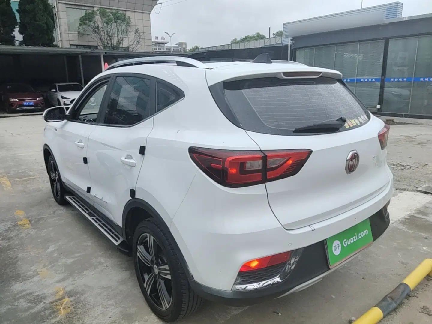 MG ZS 2017 1.5L Automatic Luxury Internet Edition — миниатюра 13