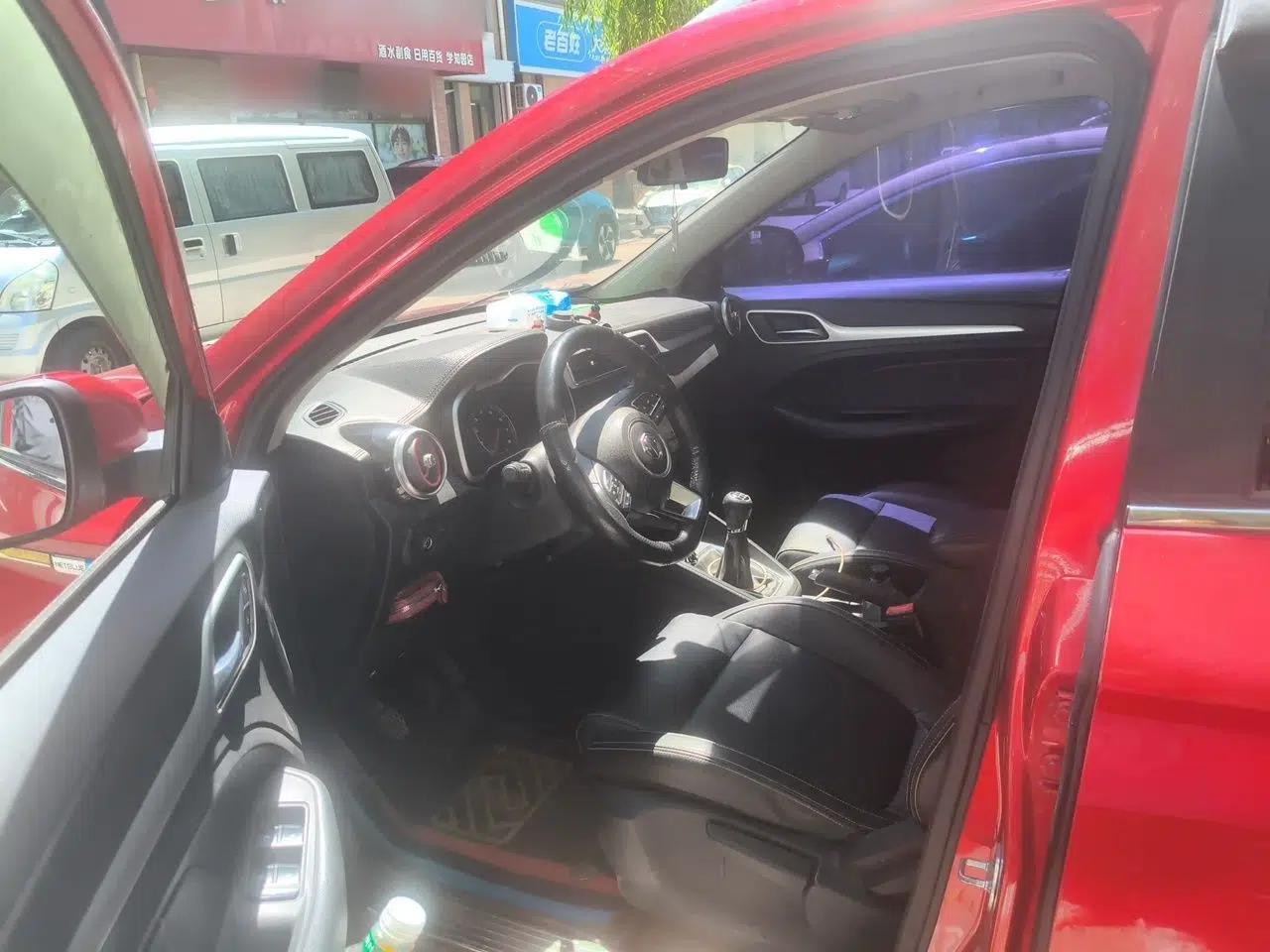 MG ZS 2017 1.5L Manual Luxury Edition — миниатюра 16