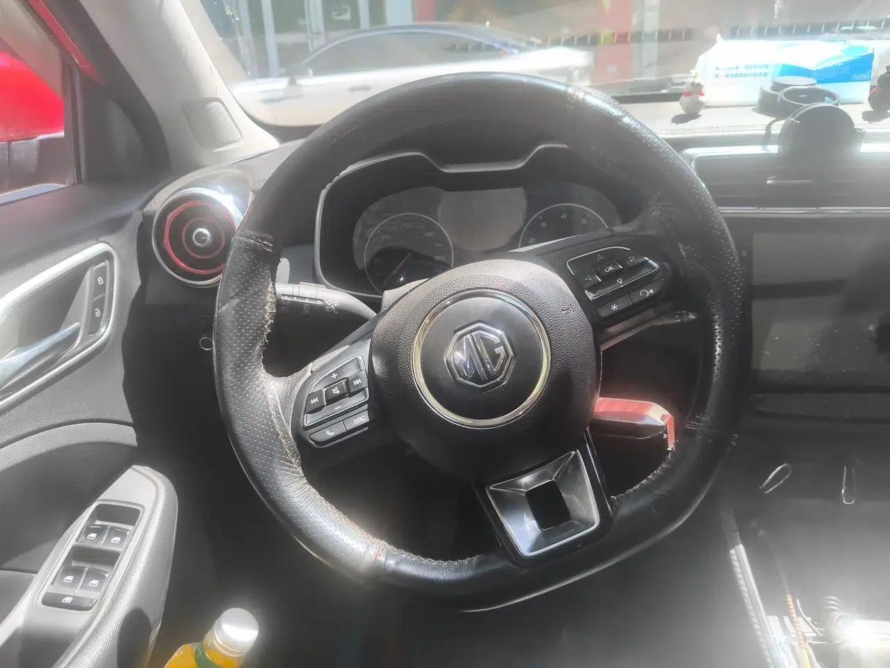 MG ZS 2017 1.5L Manual Luxury Edition — миниатюра 10