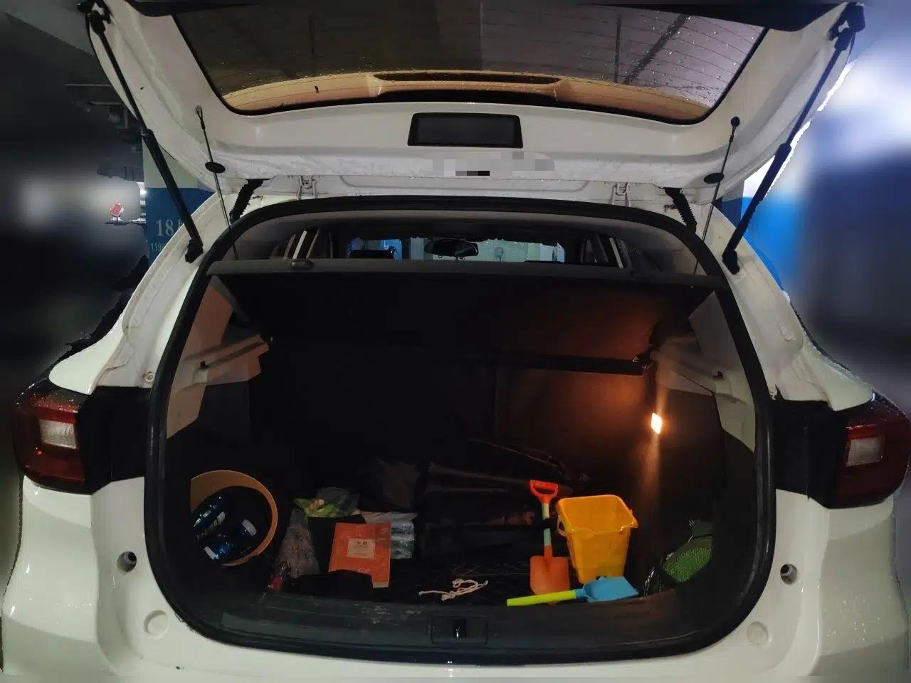 MG ZS 2017 1.5L Automatic Luxury Edition — миниатюра 19