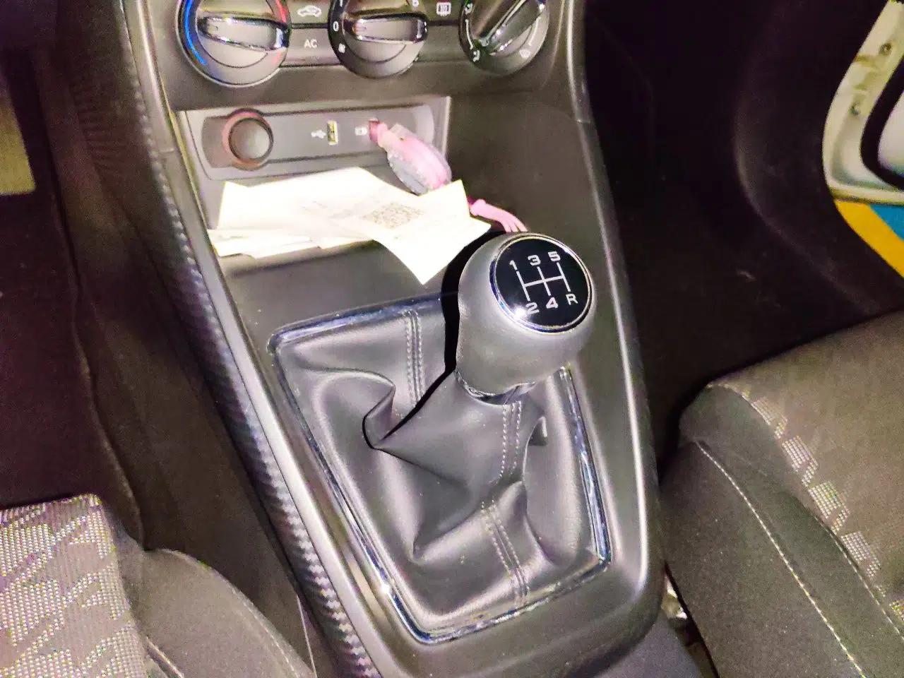 MG ZS 2018 1.5L Manual Comfort Edition China V Standard — миниатюра 14