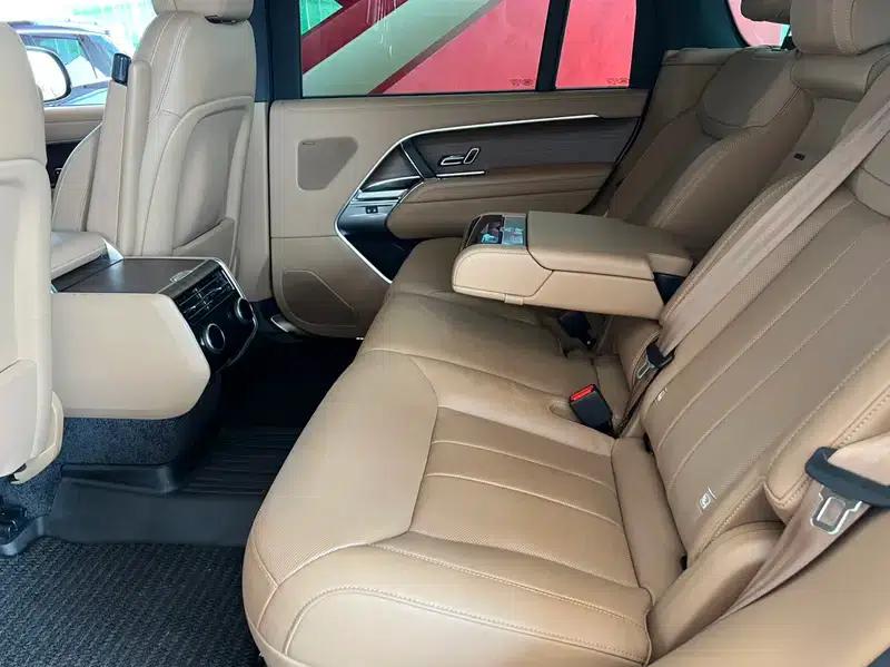 Range Rover Sport 2021 3.0 L6 Black Edition — миниатюра 13