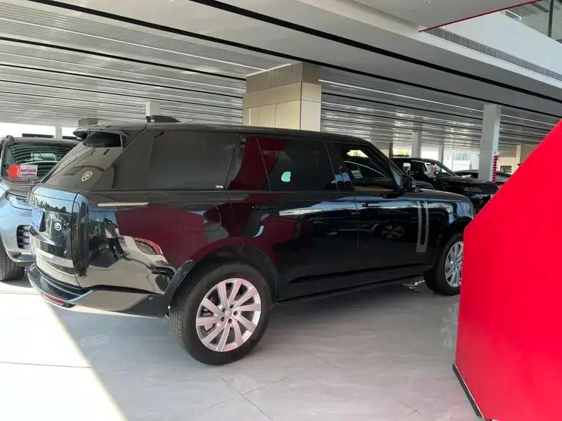 Range Rover Sport 2021 3.0 L6 Black Edition — миниатюра 5