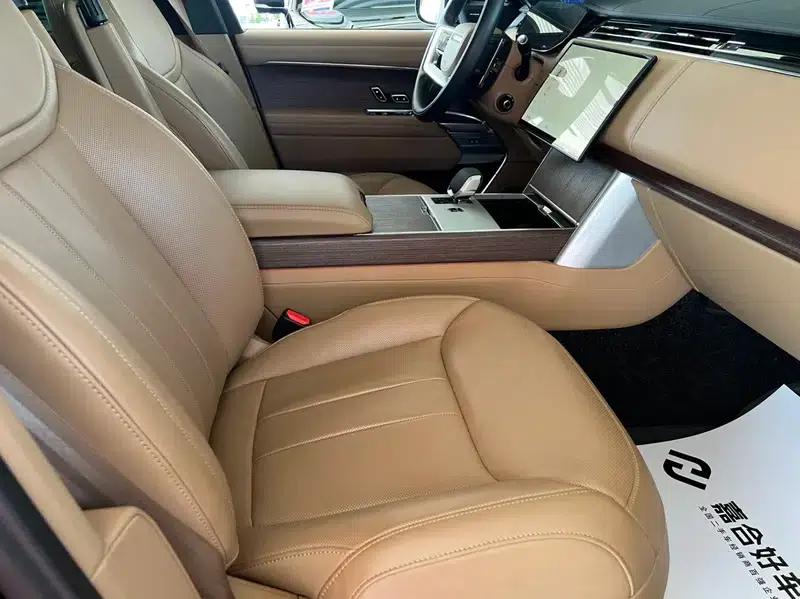 Range Rover Sport 2021 3.0 L6 Black Edition — миниатюра 6