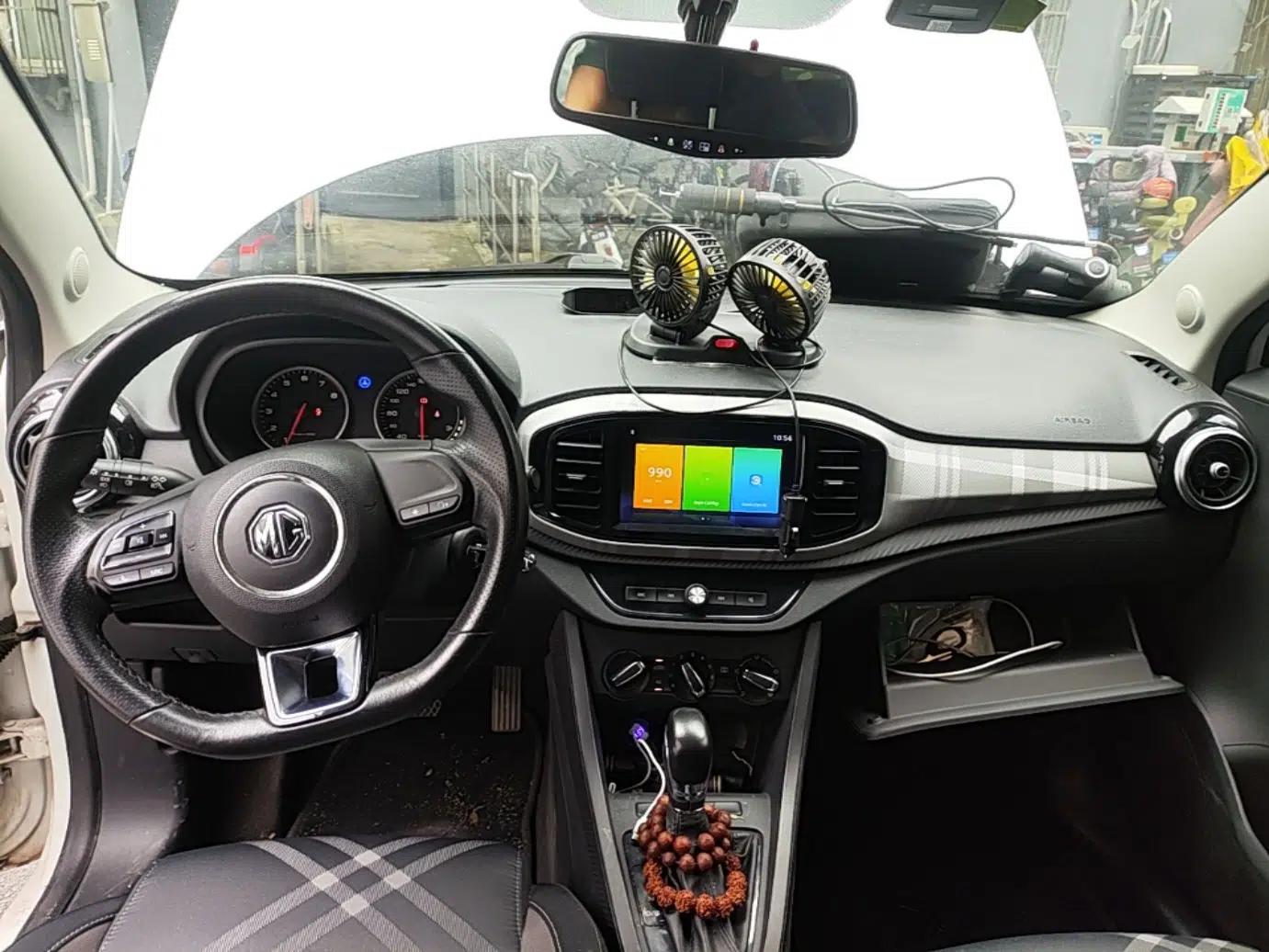 MG 3 2017 1.5L Automatic Smart Connect Elite Edition — миниатюра 6