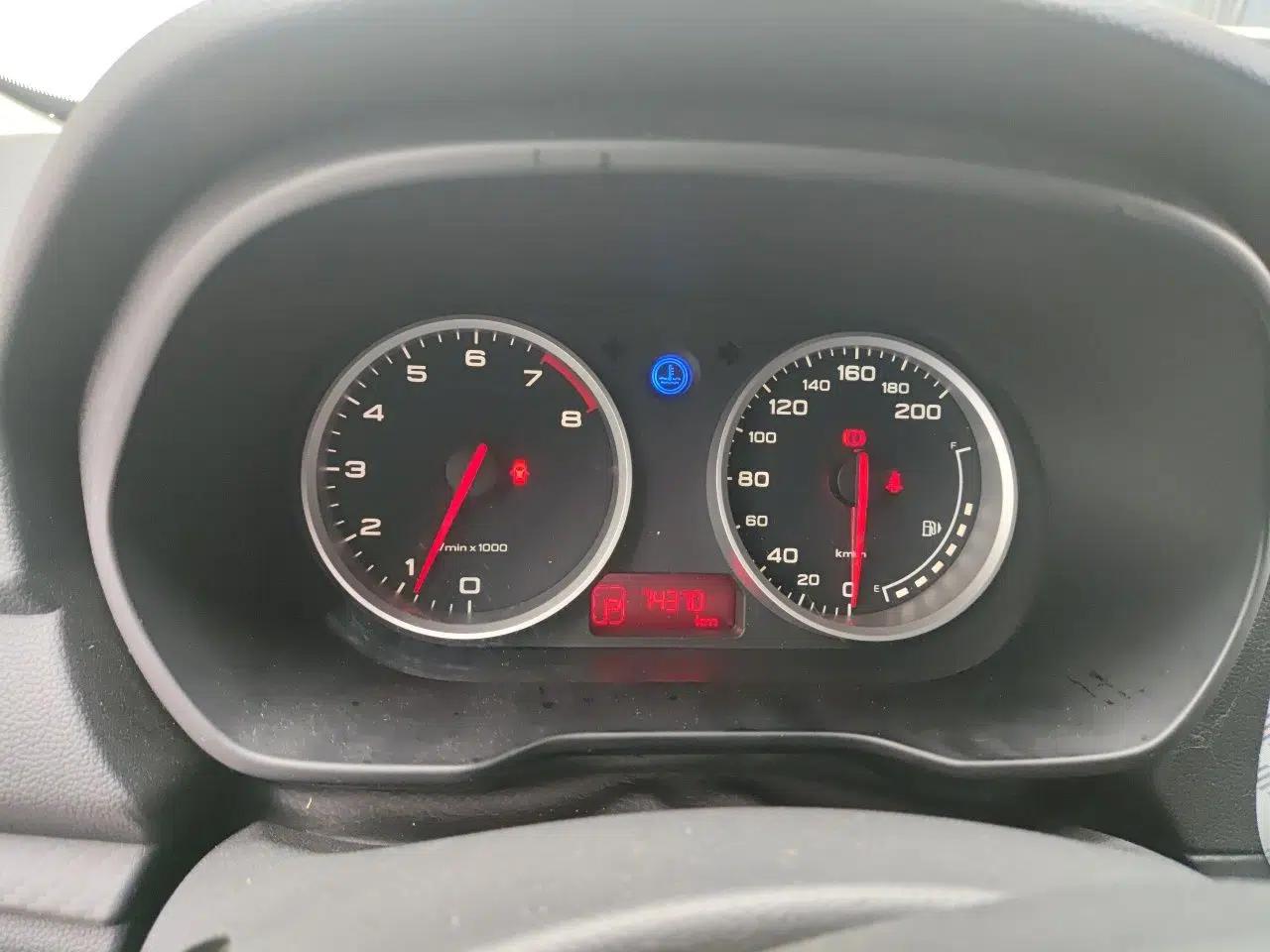 MG 3 2017 1.5L Automatic Smart Connect Elite Edition — миниатюра 8