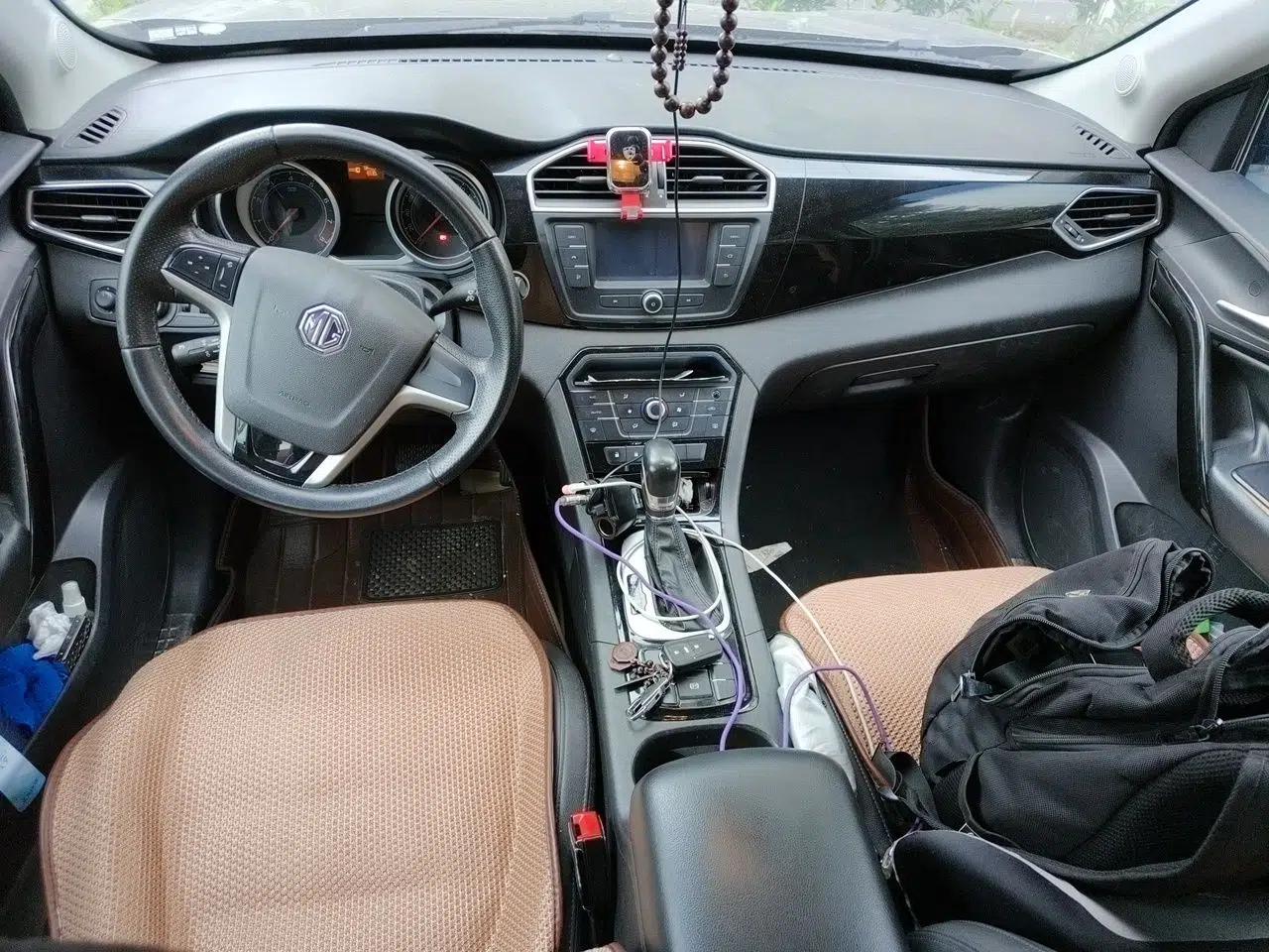 MG GS 2015 1.5TGI TST Luxury Edition — миниатюра 9