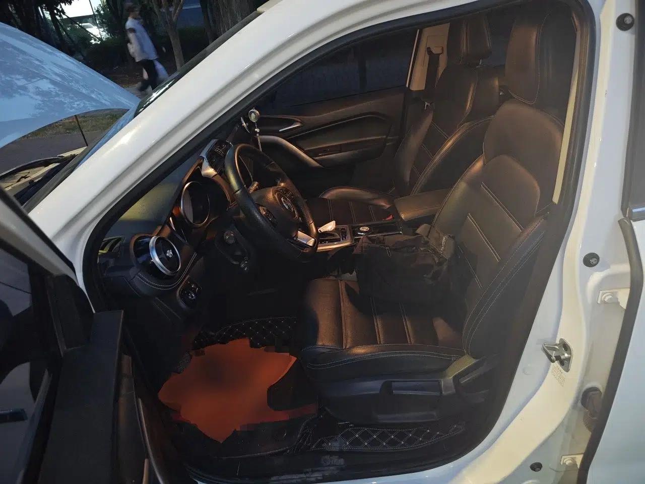 MG GS 2019 20T Automatic Luxury Xenon Headlight Edition — миниатюра 15
