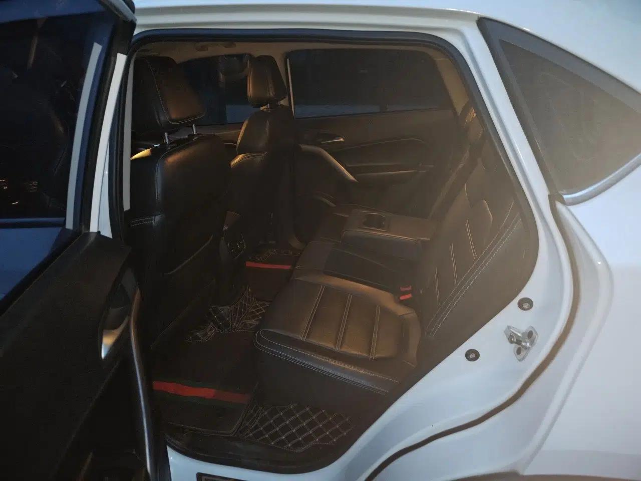 MG GS 2019 20T Automatic Luxury Xenon Headlight Edition — миниатюра 17