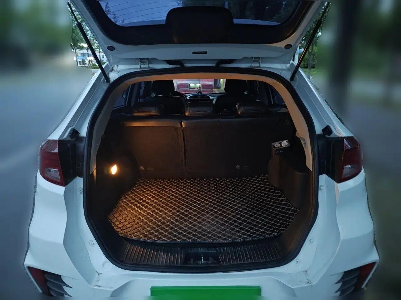 MG GS 2019 20T Automatic Luxury Xenon Headlight Edition — миниатюра 19