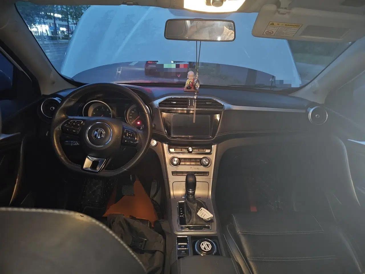 MG GS 2019 20T Automatic Luxury Xenon Headlight Edition — миниатюра 9