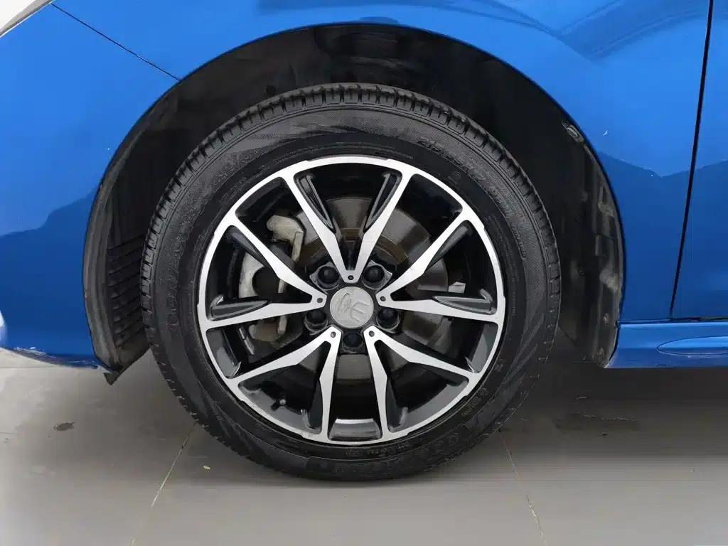 Song MAX 2017 1.5T Automatic Intelligent Premium 7-seater — миниатюра 17