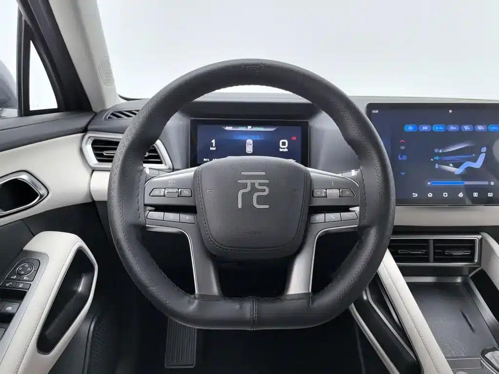 Yuan UP 2024 Model 401KM Leading Edition — миниатюра 11
