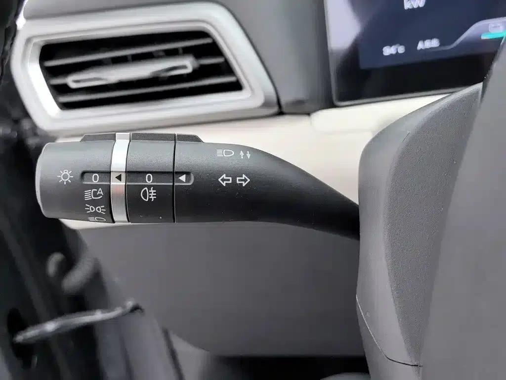 Yuan UP 2024 Model 401KM Leading Edition — миниатюра 21