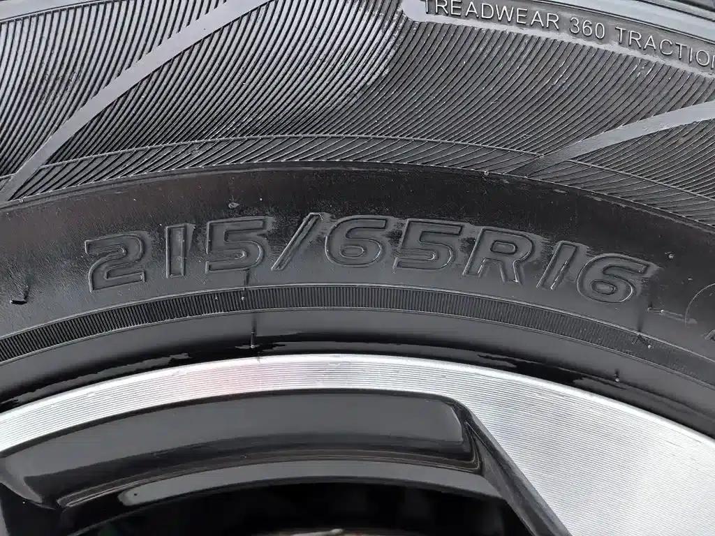 Yuan UP 2024 Model 401KM Leading Edition — миниатюра 24