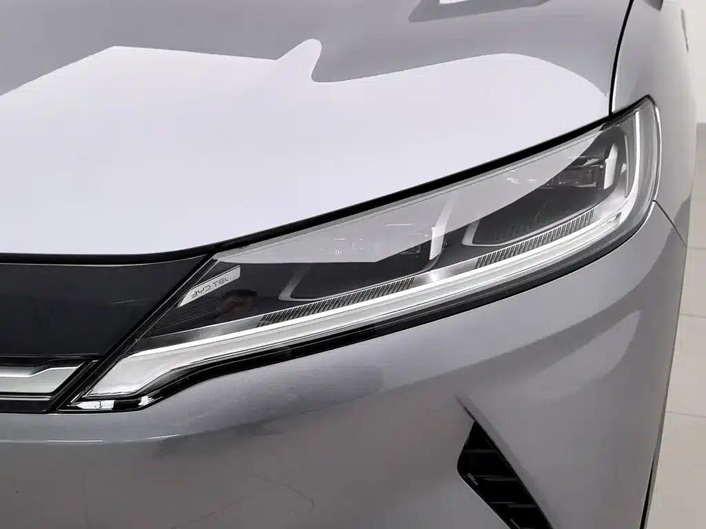 Yuan UP 2024 Model 401KM Leading Edition — миниатюра 7