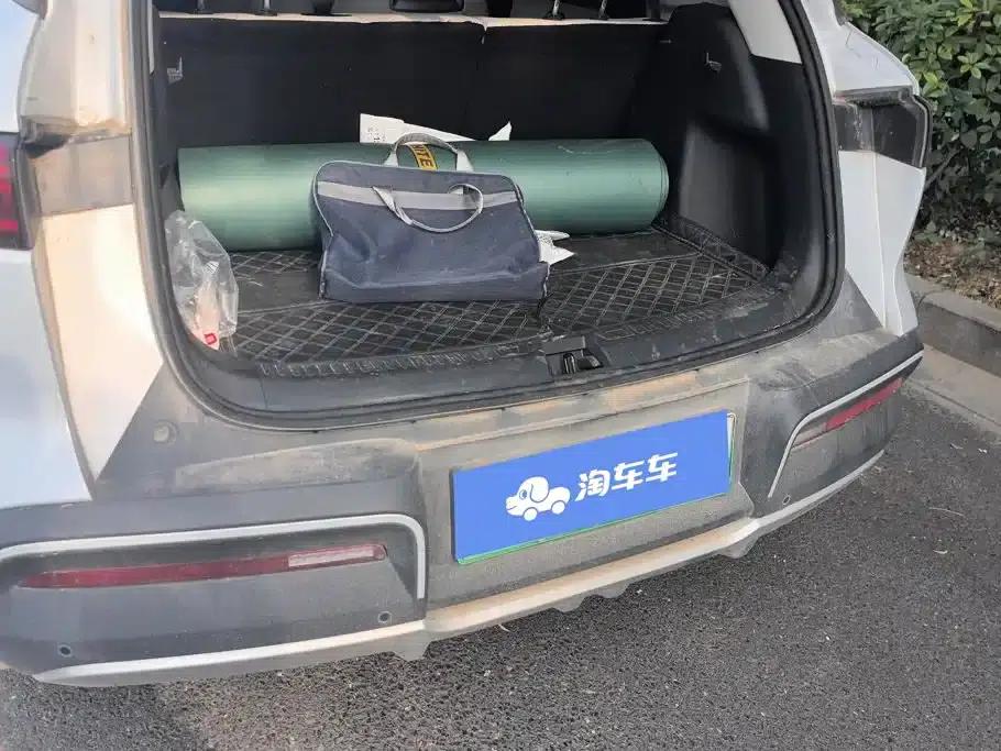 Yuan UP 2024 Model 401KM Leading Edition — миниатюра 4