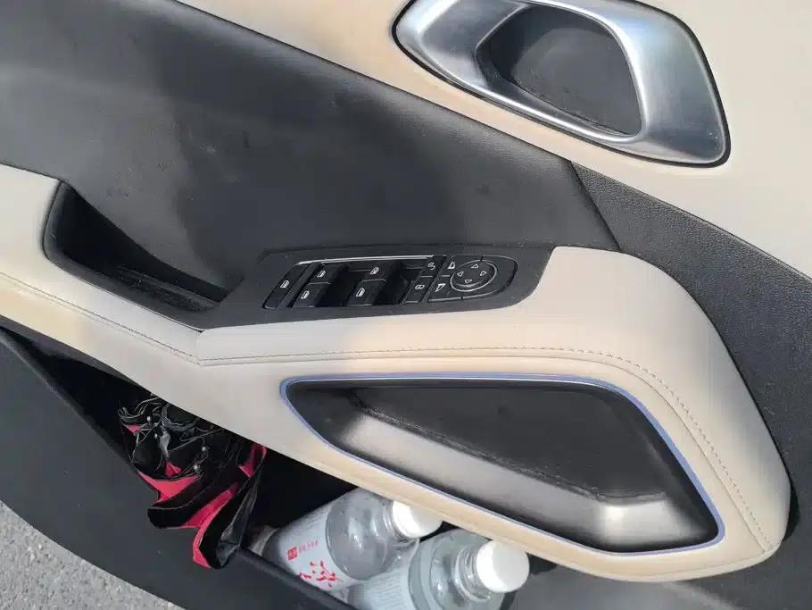 Yuan UP 2024 Model 401KM Leading Edition — миниатюра 7