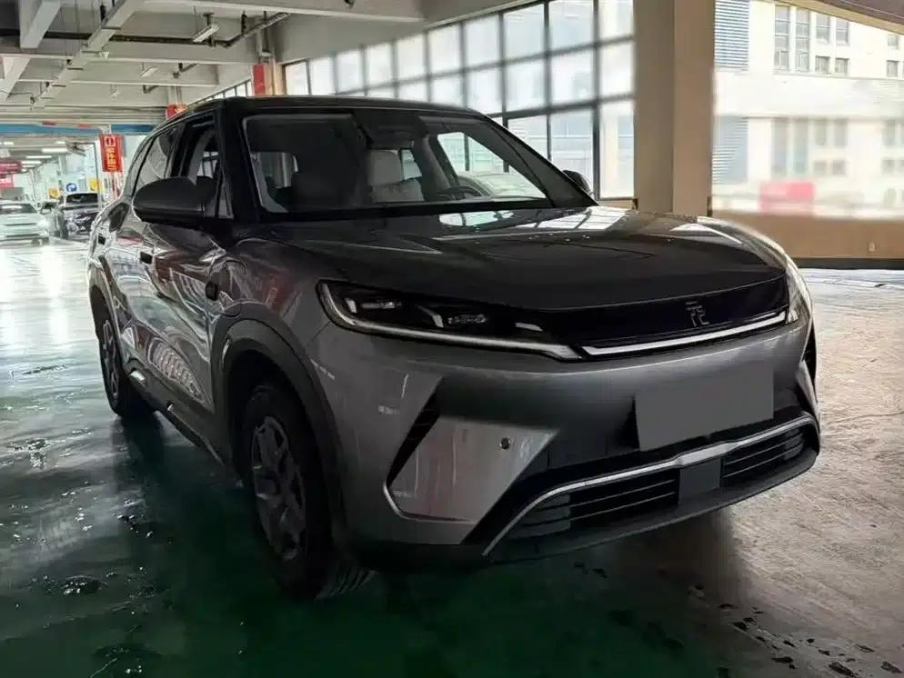 Yuan UP 2025 Smart Driving Edition 401KM Vitality Edition — миниатюра 3